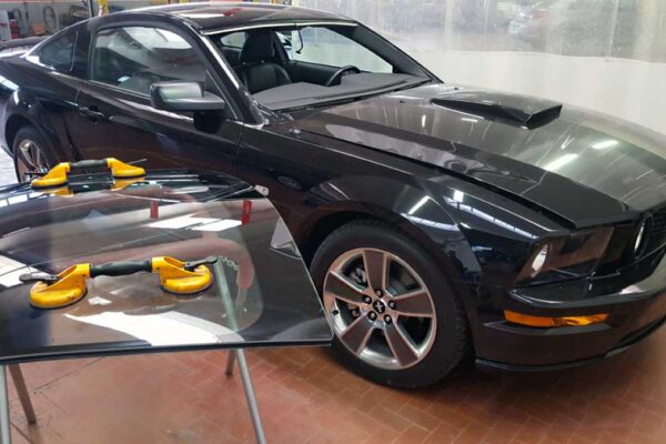 sostituzione-cristalli-carrozzeria-savigliano-cuneo-grandacar-1