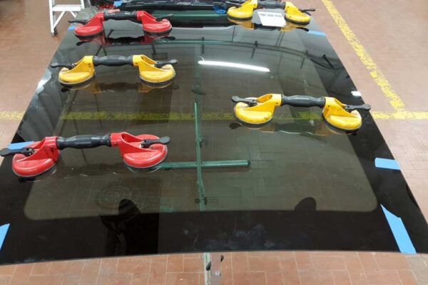 sostituzione-cristalli-carrozzeria-savigliano-cuneo-grandacar-6